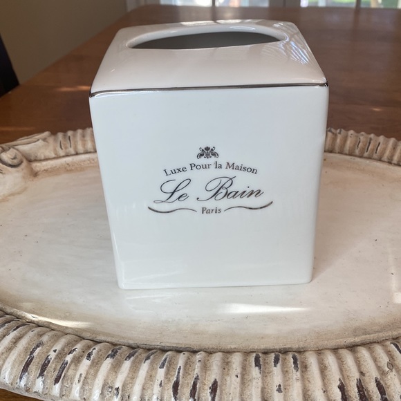 Kassatex Bath Kassatex Le Bain Tissue Cover Poshmark